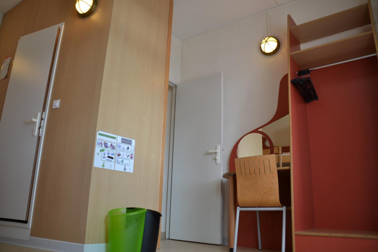 Auberge De Jeunesse ลาโรแชล ภายนอก รูปภาพ